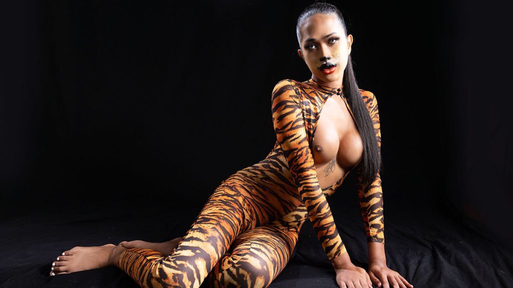 89078 1x frankstgirlworld – Ilyna – Happy Halloween From Ilyna!