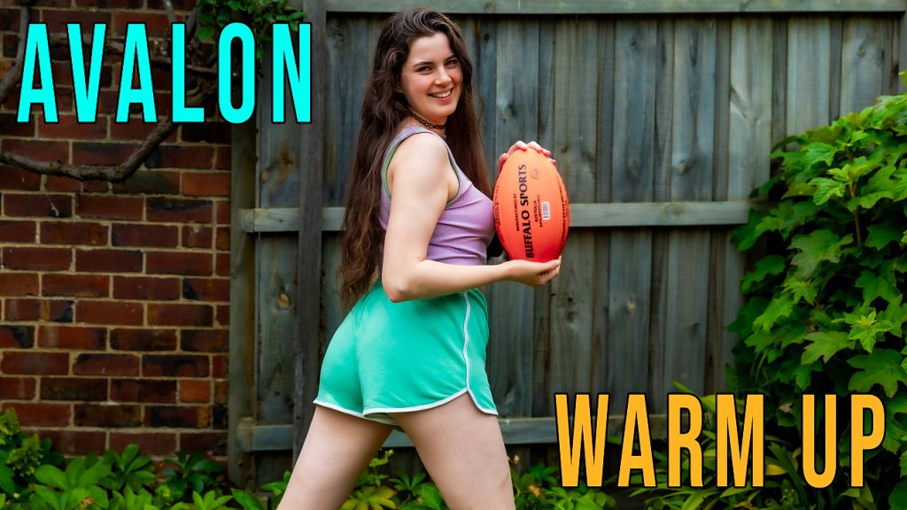 189416 1x girlsoutwest – Avalon – Warm Up