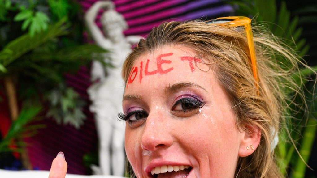 9177 1x hookuphotshot – Addison Vodka – Episode 361 – Addison Vodka