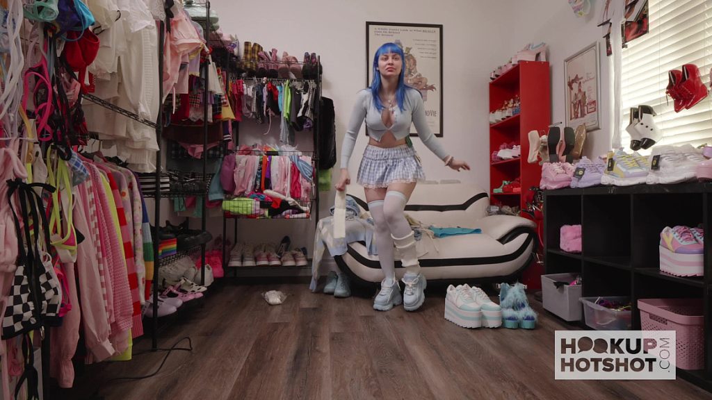 9281 1x hookuphotshot – Jewelz Blu – Jewelz Blu – BTS