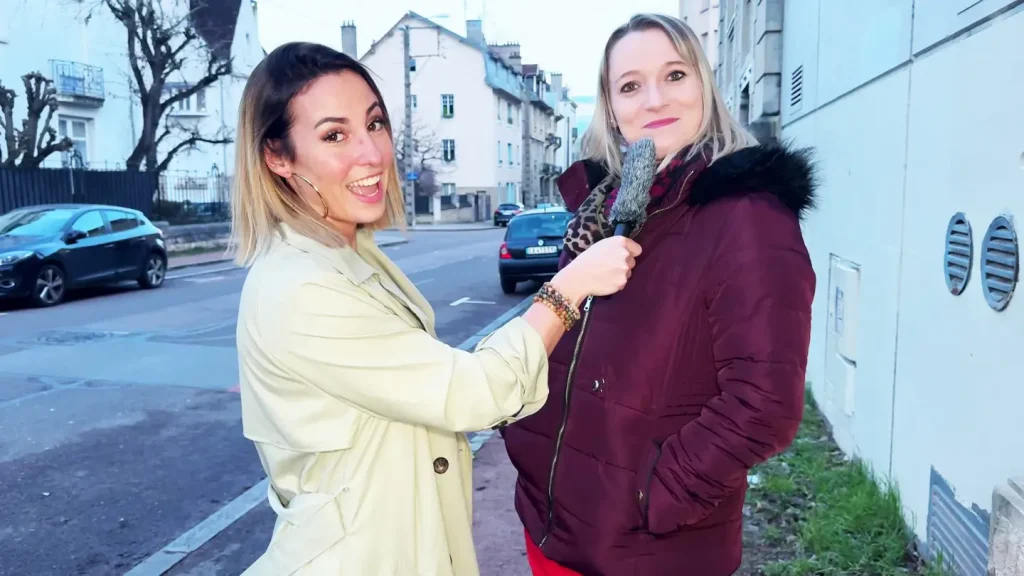 f4a3714a f0bd 4f70 9572 6c063e71b755 jacquieetmicheltv – Kelly, Pam – Kelly and Pam throw themselves into the unknown!