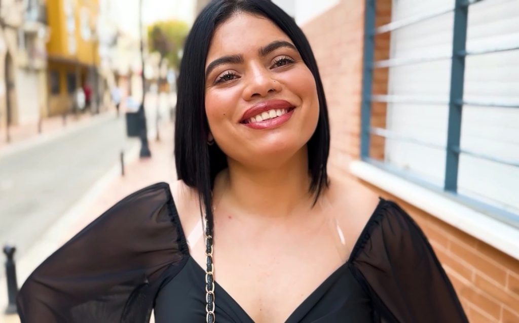 PutaLocura – Makarena – Pilladas camarera Venezolana 1 0B6uPs PutaLocura – Makarena – Pilladas camarera Venezolana