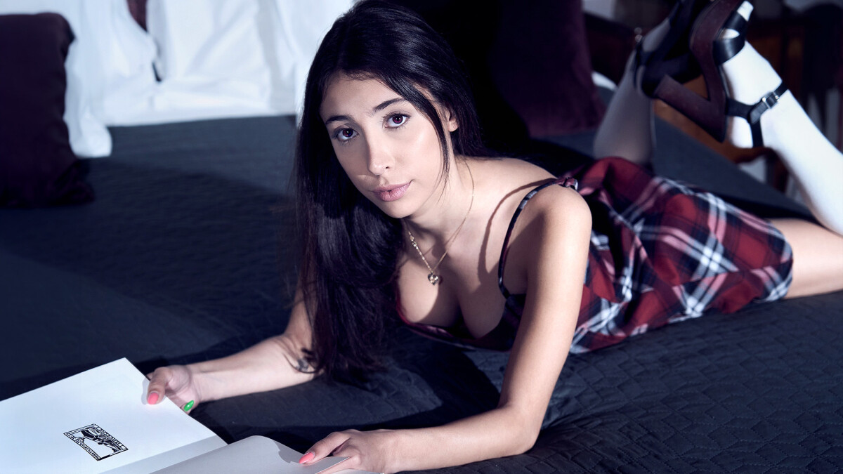 204 5 DarkRoomVR – Eva Generosi – Scent Of Lust