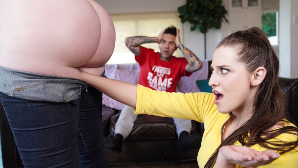 poster 01 25 Brazzers – Aubree Valentine, Abigaiil Morris, Small Hands – Horny Cosplay Cutie Fists Gorgeous Ginger Goddess