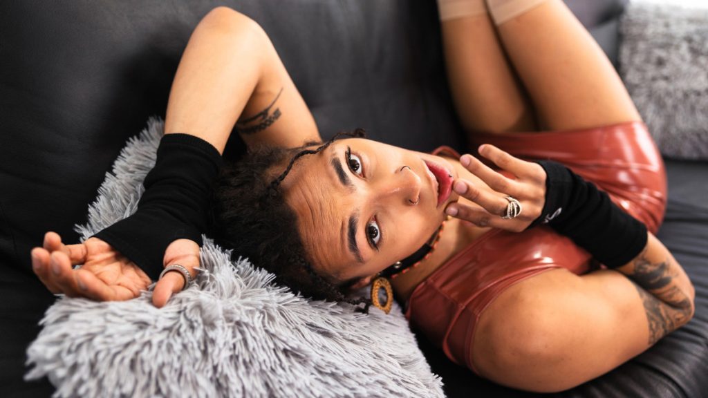 115197 1x BlackTGirls – Liza Belle – Lovely Liza Belle