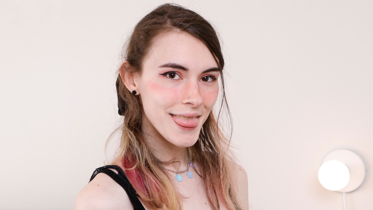 250440 GroobyGirls – Princess Emmy – Pretty as a Princess