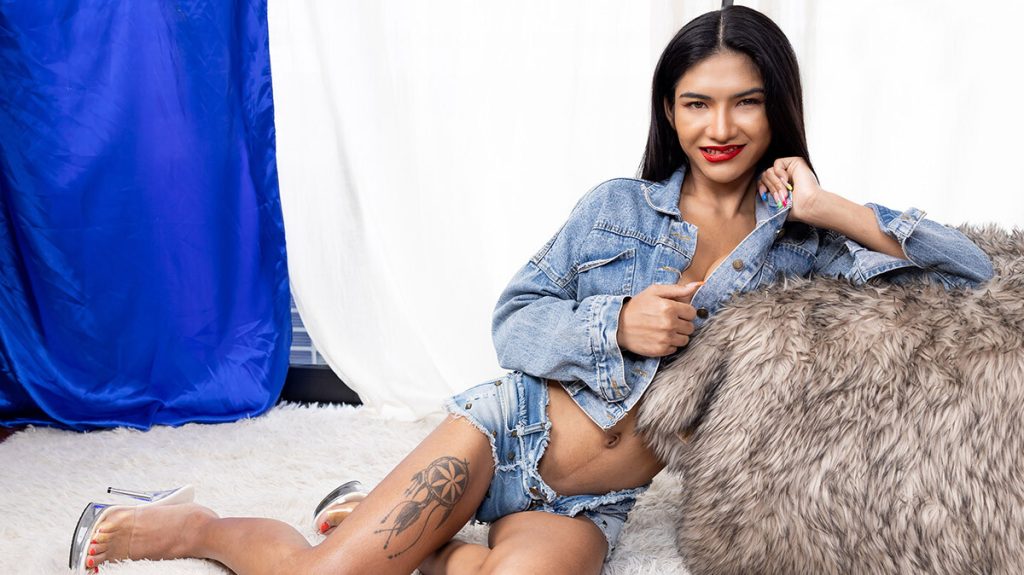 91761 1x FranksTGirlWorld – Rose – Rose Debuts!