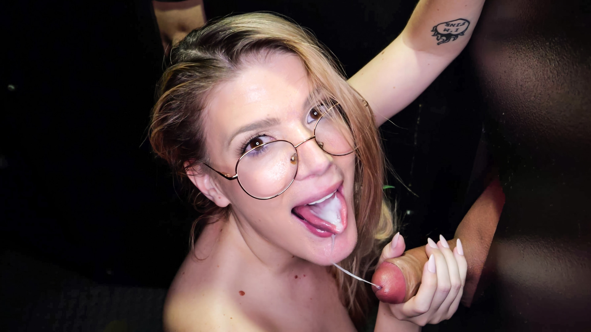 Free GloryholeSecrets Riley Rose - Riley Rose Riley Rose's First Gloryhole Video Watch on FatPass 123240 01 01 GloryholeSecrets – Riley Rose – Riley Rose’s First Gloryhole