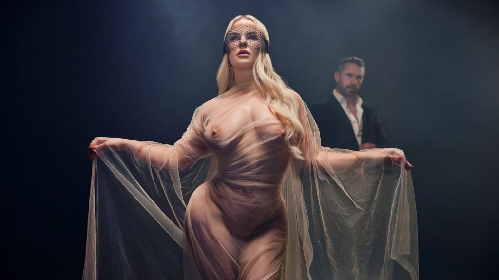 deeper worthy Deeper – Vic Marie And Manuel Ferrara – Worth