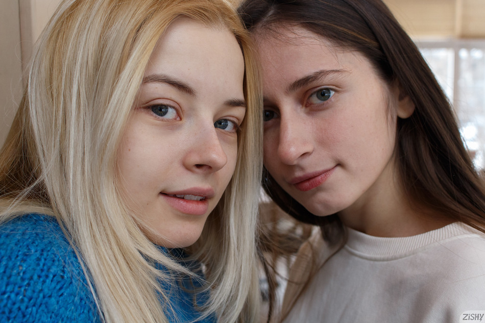 Free Zishy Bianca Bell, Irina Dyvyn - Bianca Bell, Irina Dyvyn Irina and Bianca Friendly Flexin' Video Watch on FatPass single 004 7258134122150623 Zishy – Bianca Bell, Irina Dyvyn – Irina and Bianca Friendly Flexin’