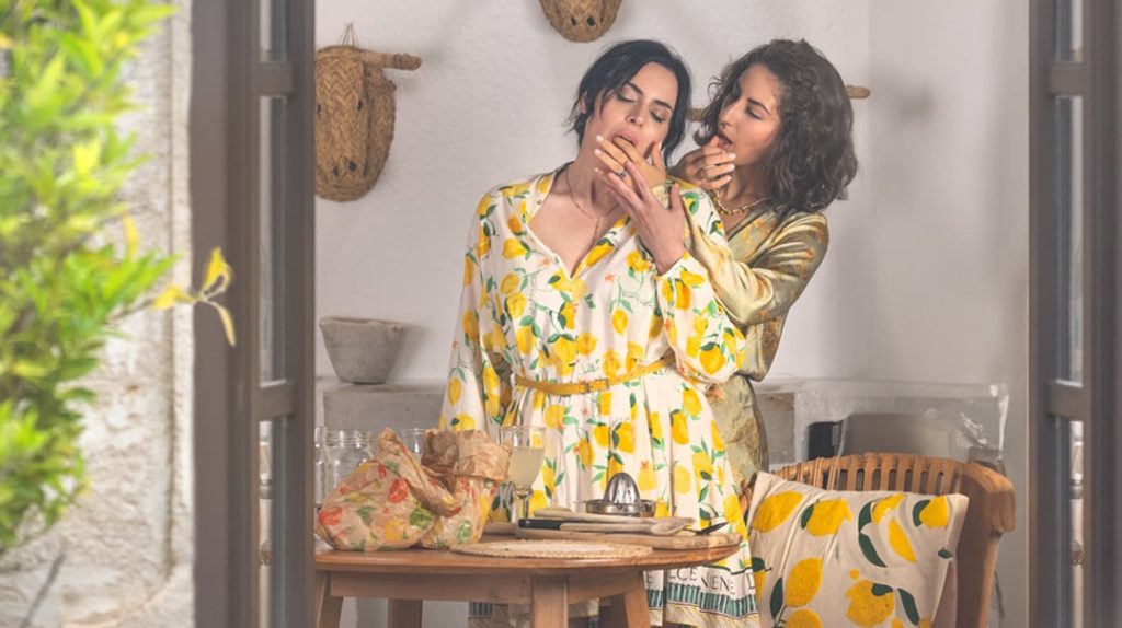 432 FILM FEATURE FrolicMe – Maria Riot, Tula Vida – LEMONADA – Film