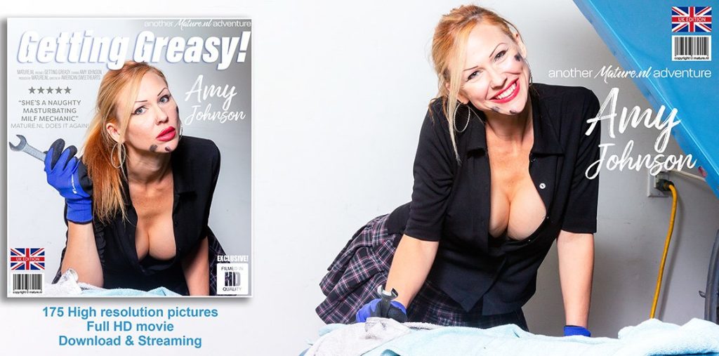 soon 13 Mature.NL – Amy Johnson – Getting Greasy!