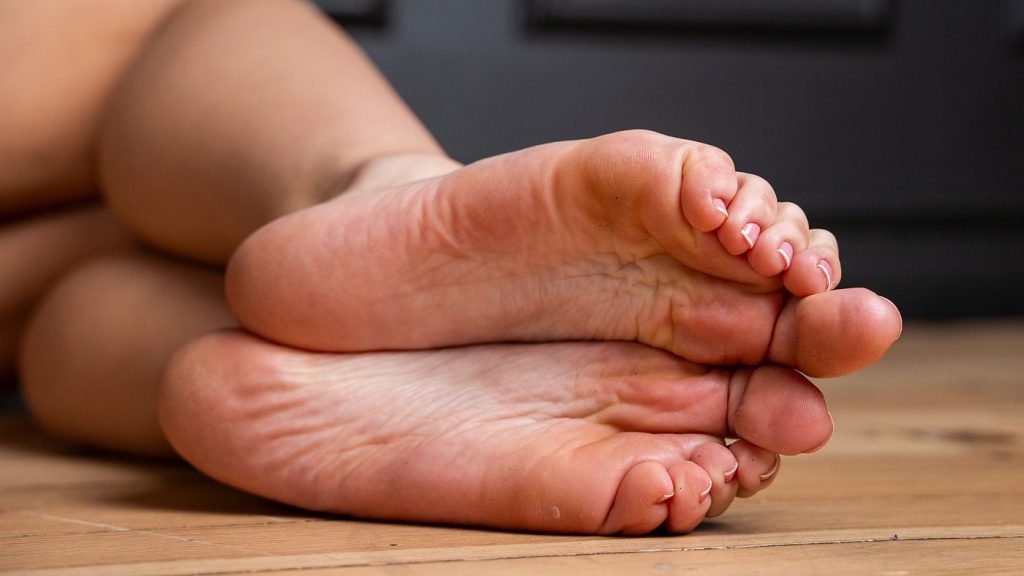 5460 1x LoveHerFeet – Bella – Bella’s Blue Heels