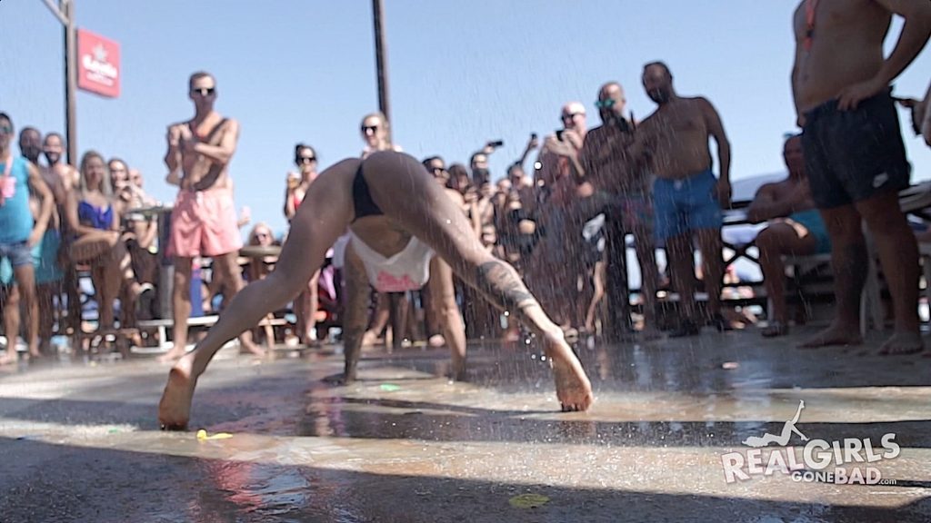 8319 1x RealGirlsGoneBad – Real Girls Gone Bad – Wet T Shirt Competition 105