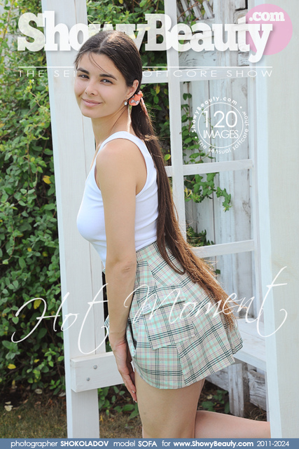 z cover 2316 ShowyBeauty – Sofa – Hot Moment