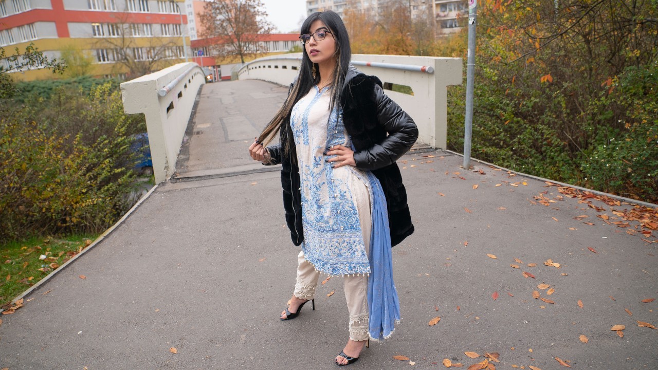 Free PublicAgent Aaliyah Yasin, Denis Marti - Aaliyah Yasin, Denis Marti The Present in the Pocket Video Watch on FatPass poster 01 61 PublicAgent – Aaliyah Yasin, Denis Marti – The Present in the Pocket