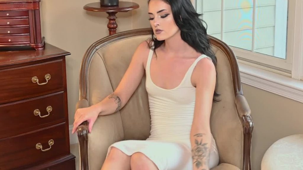 56429 1x Cosmid.net – Abby Jones – Abby Jones Takes Off Her White Dress