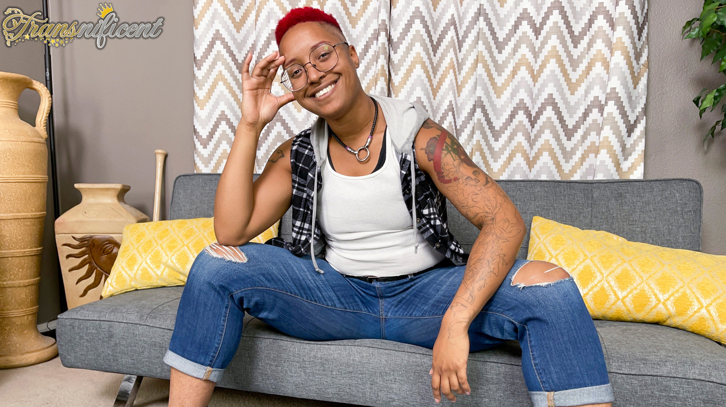 2676 Transnificent – Dee Darkholme – Dee Darkholme And The Metal Dildo!