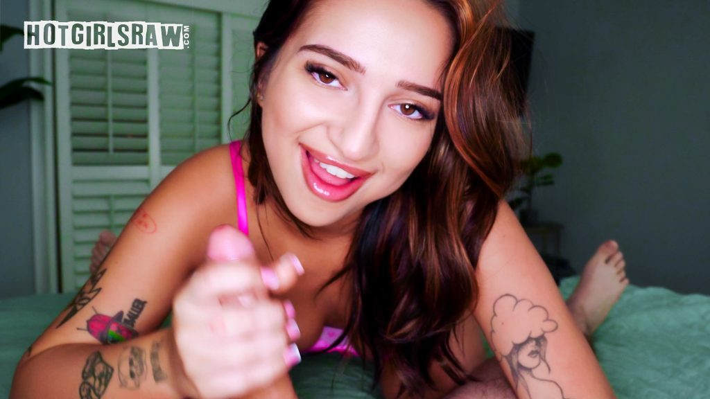 128552 01 01 HotGirlsRaw – Juan Loco, Kiana Kumani – Horny GF Can’t Wait