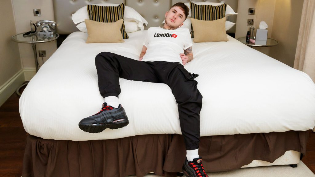 Transnificent – Jordan Green – Jordan Green Pumps It Up! 1 318 Transnificent – Jordan Green – Jordan Green Pumps It Up!