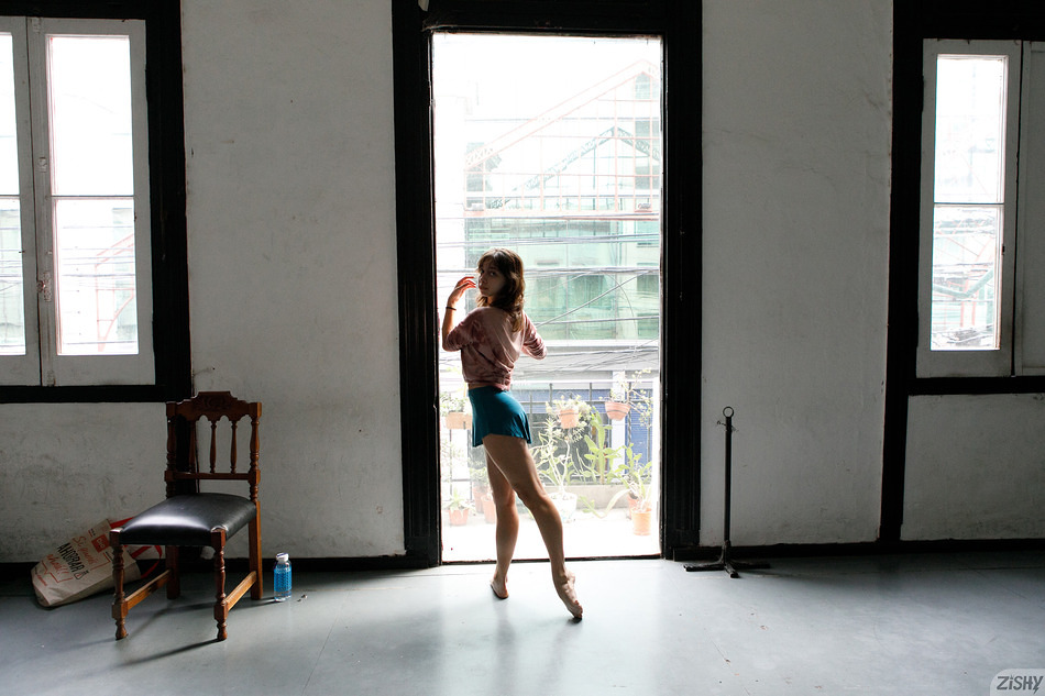 single 046 1150430884170542 Zishy – Geral Santos – Swan Life 1